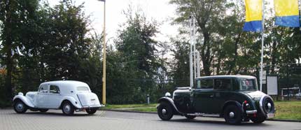 ενώ στις Βρυξ�λλες, τις ηλιόλουστες Κυριακ�ς, τα βγάζουν βόλτα